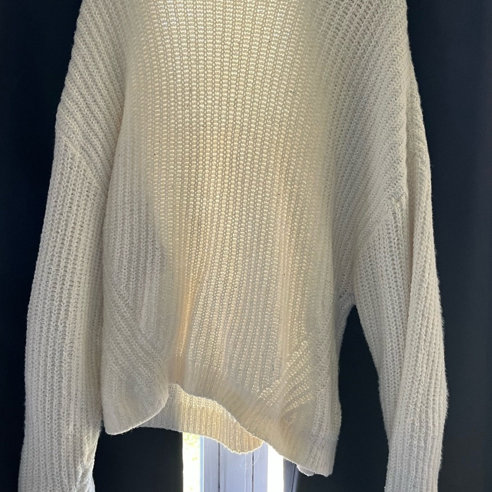 Abercrombie & Fitch Cream Women's Sweater